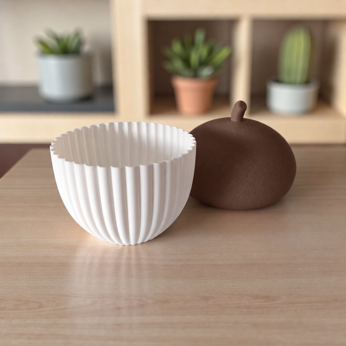 Decoratief eikeldoosje – bruin/crème