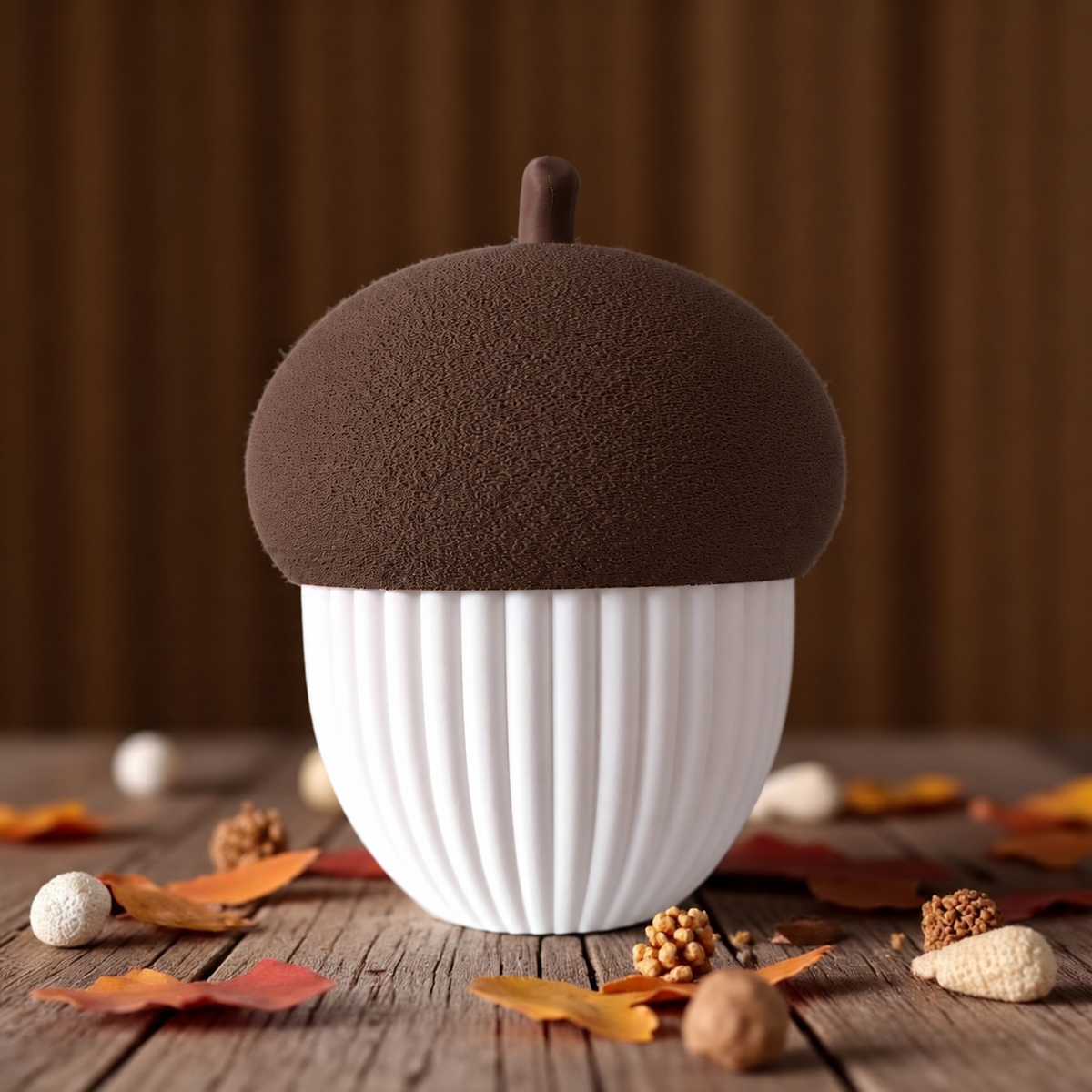 Decoratief eikeldoosje – bruin/crème