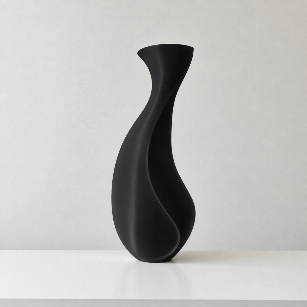 Aura Vaas  | PLA | 23 cm