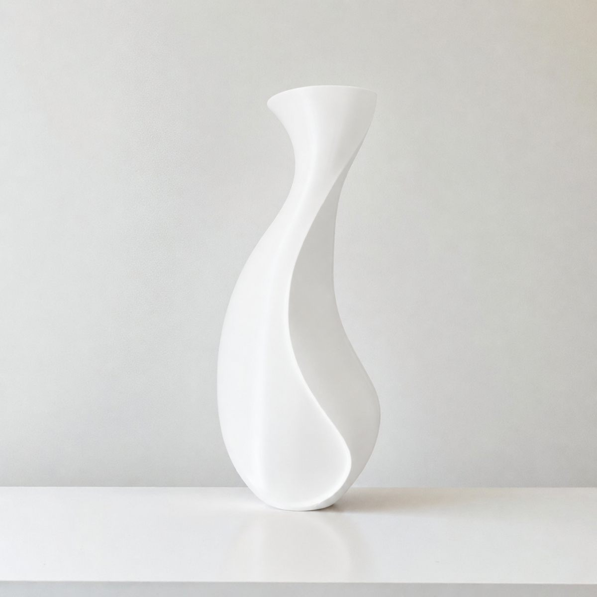 Aura Vaas  | PLA | 23 cm